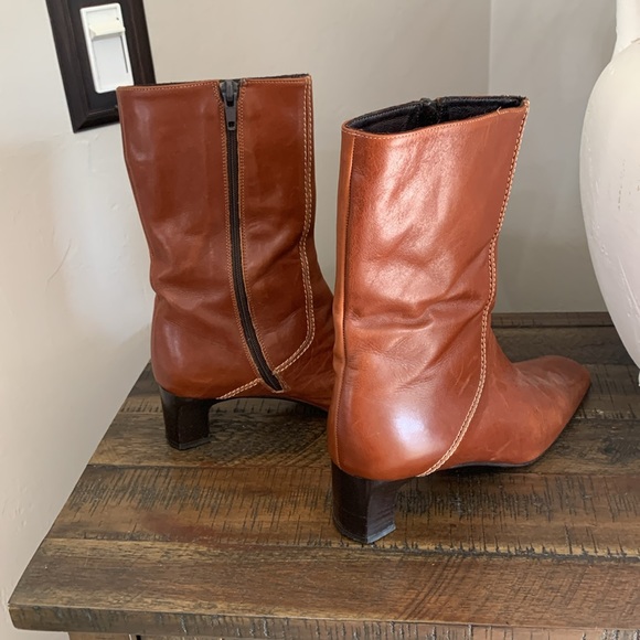 Cole Haan tan leather boots - Picture 4 of 11